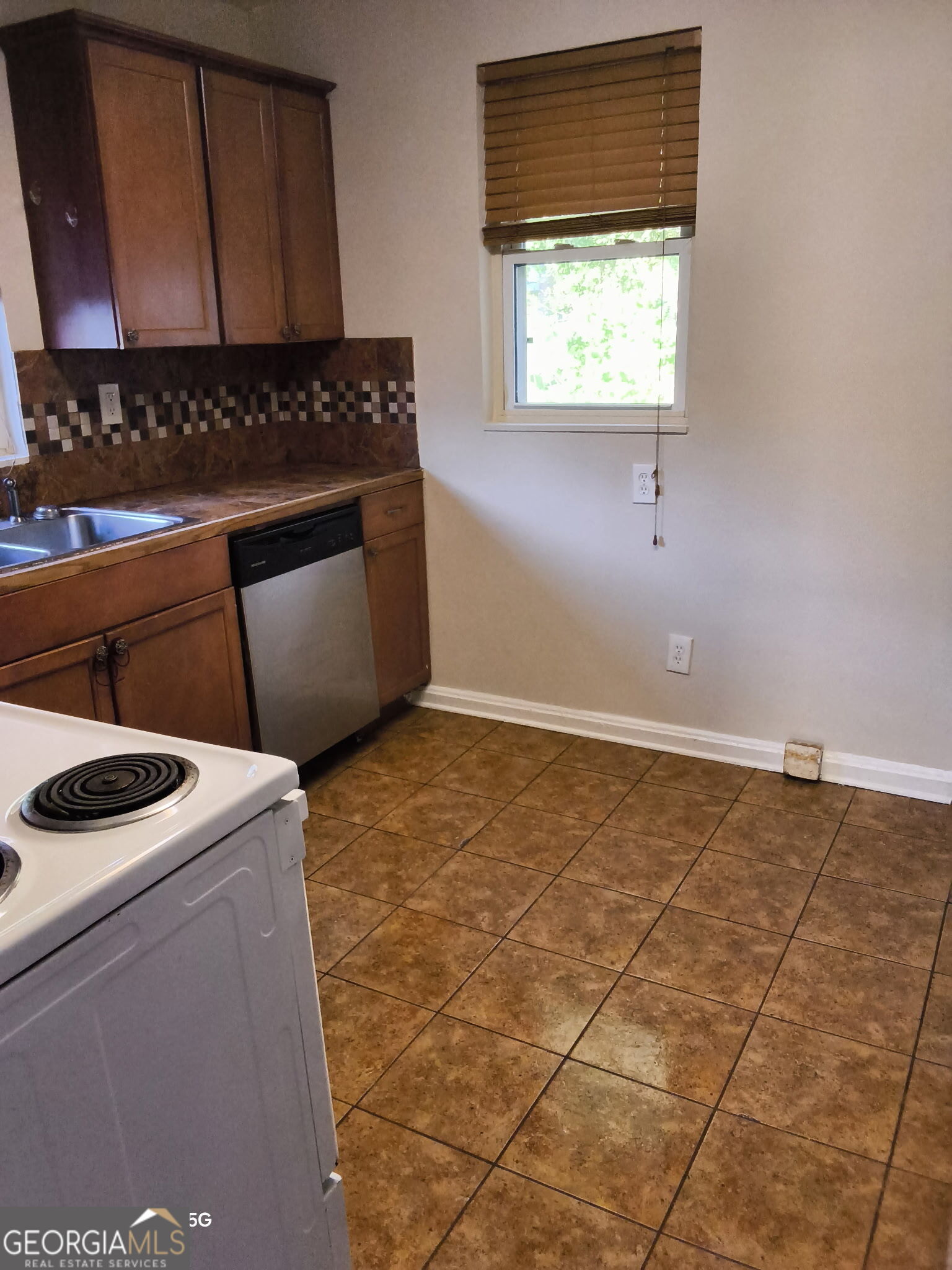 2001 Merle Circle Decatur, GA 30032 - Photo 11 of 11