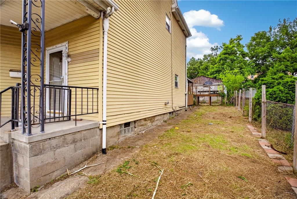 906 1st Street McKees Rocks, PA 15136 - Photo 26 of 37