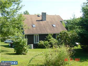 217 Rhoades Road Kutztown, PA 19530 - Photo 3 of 12 Gallery Image 3