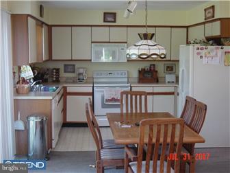 217 Rhoades Road Kutztown, PA 19530 - Photo 9 of 12 Gallery Image 9
