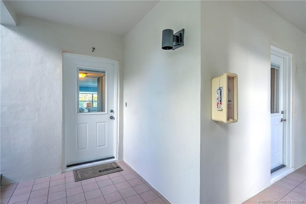1289 Northeast Ocean Boulevard, Unit 7 Stuart, FL 34996 - Photo 4 of 31