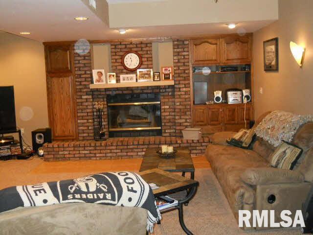 6011 Willow Spring Road Marion, IL 62959 - Photo 8 of 33 Gallery Image 8