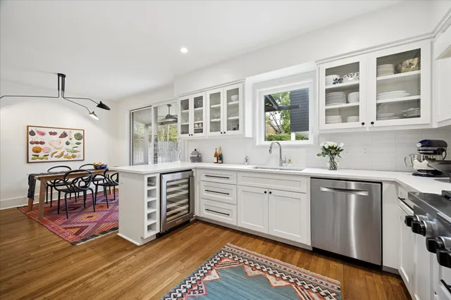 $1,200,000 | 1412 Marshall Street, Houston, TX 77006