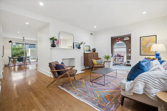 $1,200,000 | 1412 Marshall Street, Houston, TX 77006