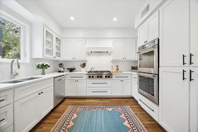 $1,200,000 | 1412 Marshall Street, Houston, TX 77006