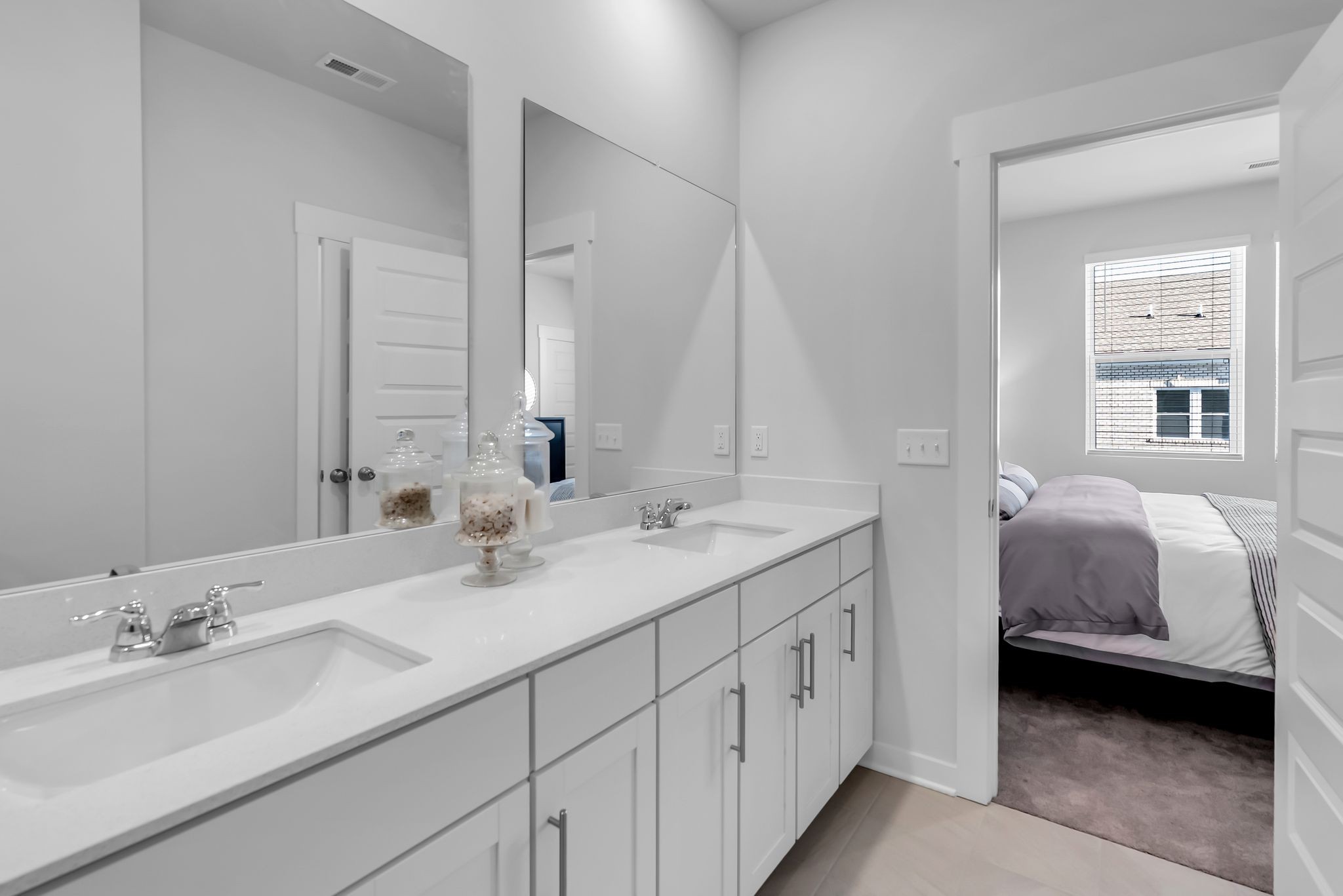 516 Hinton Street Lebanon, TN 37090 - Photo 18 of 24 a en suite bathroom with double sink and a large mirror