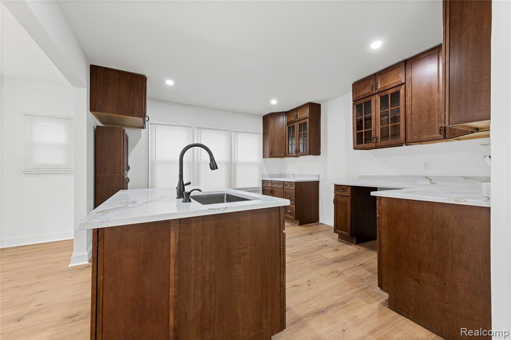 4640 Balfour Road Detroit, MI 48224 - Photo 5 of 20