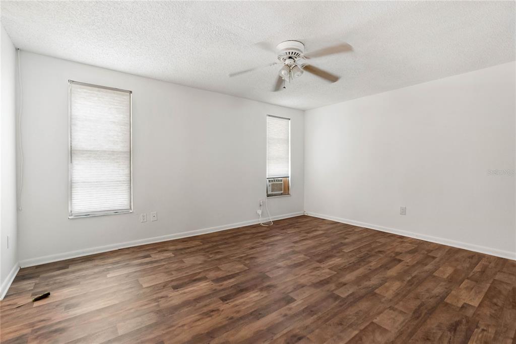 1256 Foggy Ridge Parkway Lutz, FL 33559 - Photo 16 of 31