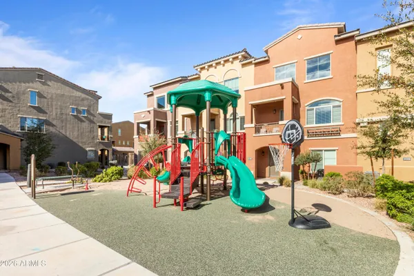 $2,300 | 240 West Juniper Avenue, Unit 1121, Gilbert, AZ 85233