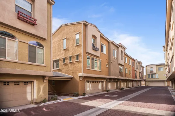 $2,300 | 240 West Juniper Avenue, Unit 1121, Gilbert, AZ 85233