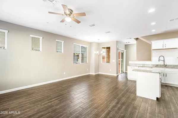 $2,300 | 240 West Juniper Avenue, Unit 1121, Gilbert, AZ 85233