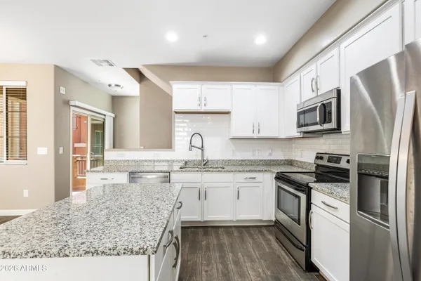 $2,300 | 240 West Juniper Avenue, Unit 1121, Gilbert, AZ 85233