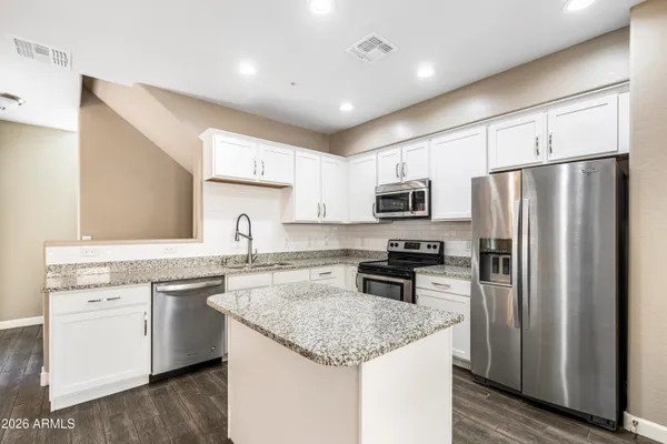 $2,300 | 240 West Juniper Avenue, Unit 1121, Gilbert, AZ 85233