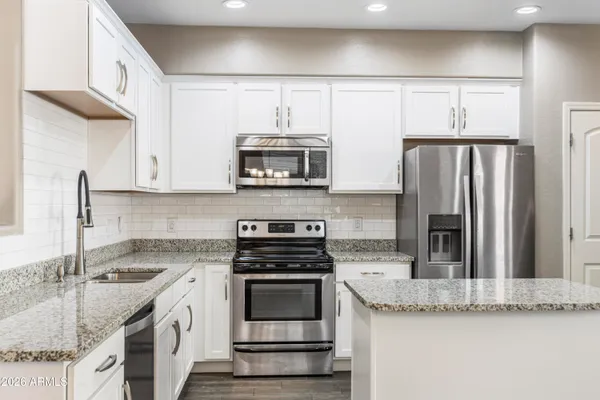 $2,300 | 240 West Juniper Avenue, Unit 1121, Gilbert, AZ 85233