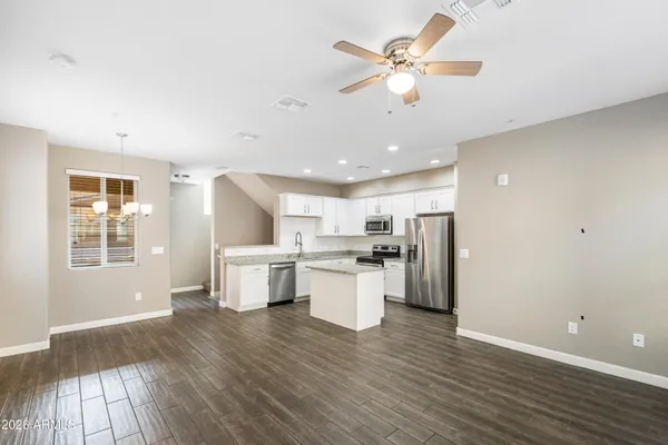 $2,300 | 240 West Juniper Avenue, Unit 1121, Gilbert, AZ 85233