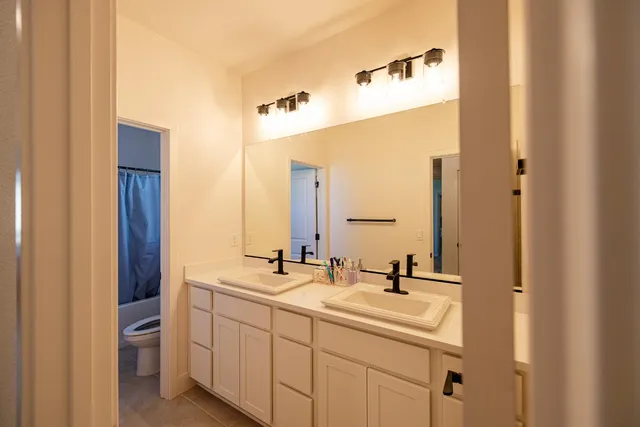 $725,000 | 8486 Gurmit Court, Elk Grove, CA 95624