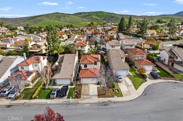 $749,900 | 832 Chelsea Court, Simi Valley, CA 93065