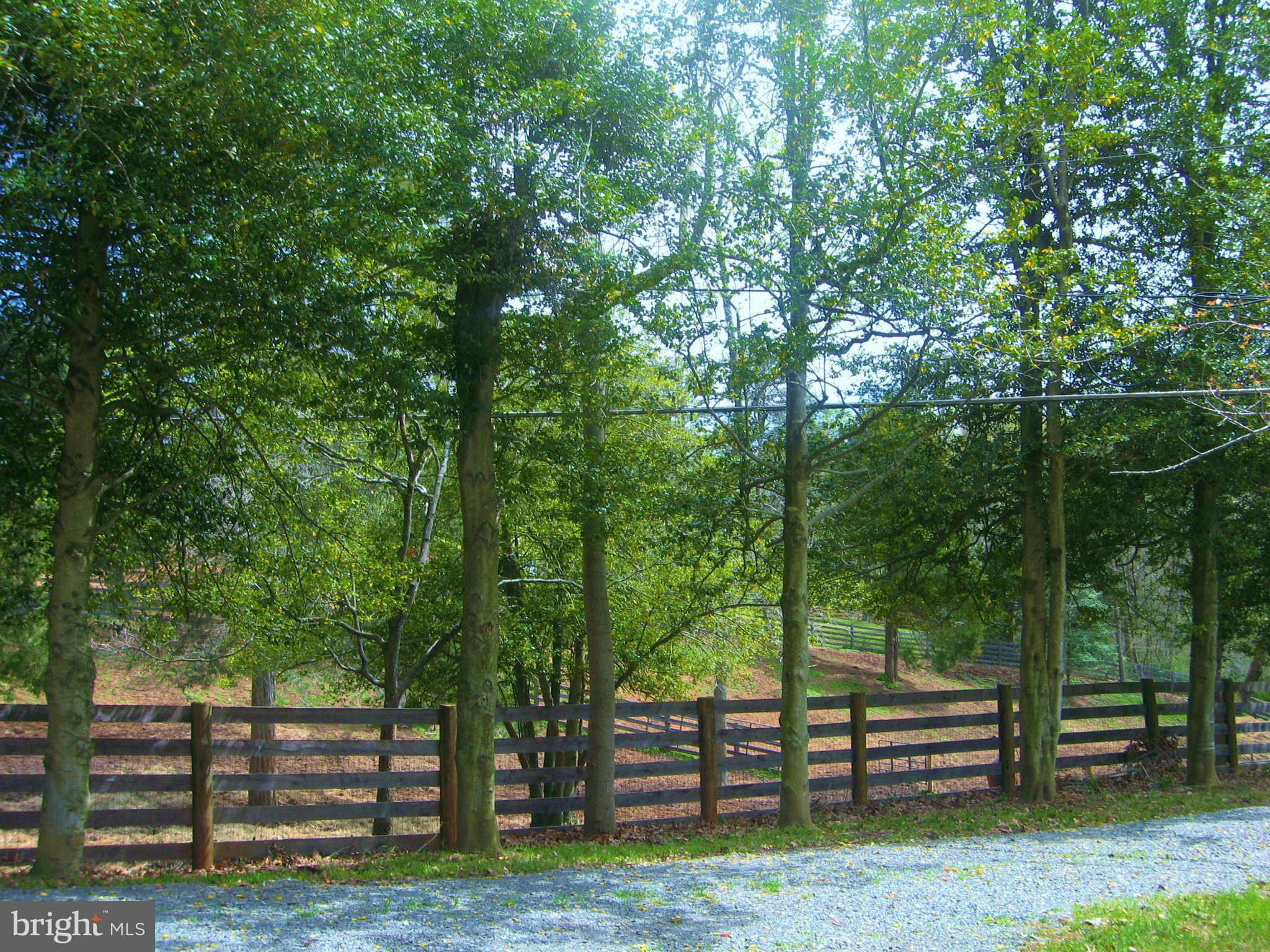 10711 Vale Road Oakton, VA 22124 - Photo 7 of 10 Exterior (General)