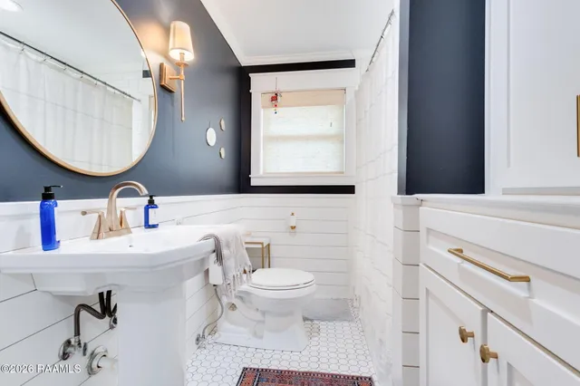 $350,000 | 100 Clara Von Drive, Lafayette, LA 70503