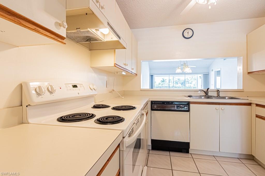 520 Augusta Boulevard, Unit B202 Naples, FL 34113 - Photo 12 of 39