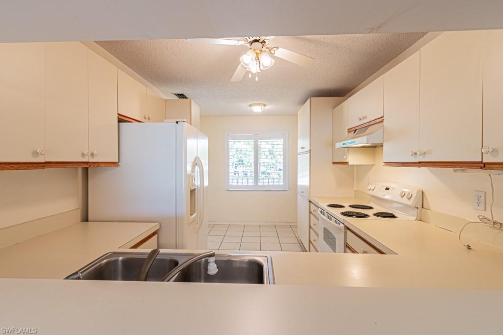 520 Augusta Boulevard, Unit B202 Naples, FL 34113 - Photo 13 of 39