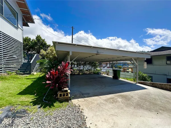 $4,200 | 2454 Waolani Avenue, Unit A, Honolulu, HI 96817