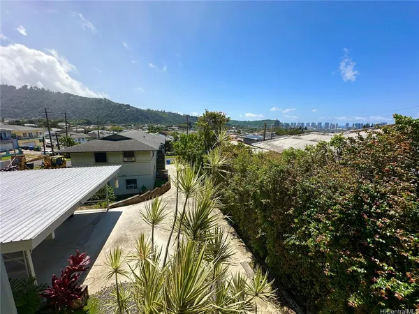 $4,200 | 2454 Waolani Avenue, Unit A, Honolulu, HI 96817
