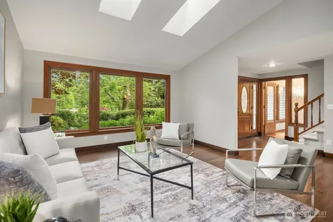 $1,698,000 | 21422 Southeast 37th Street, Sammamish, WA 98075