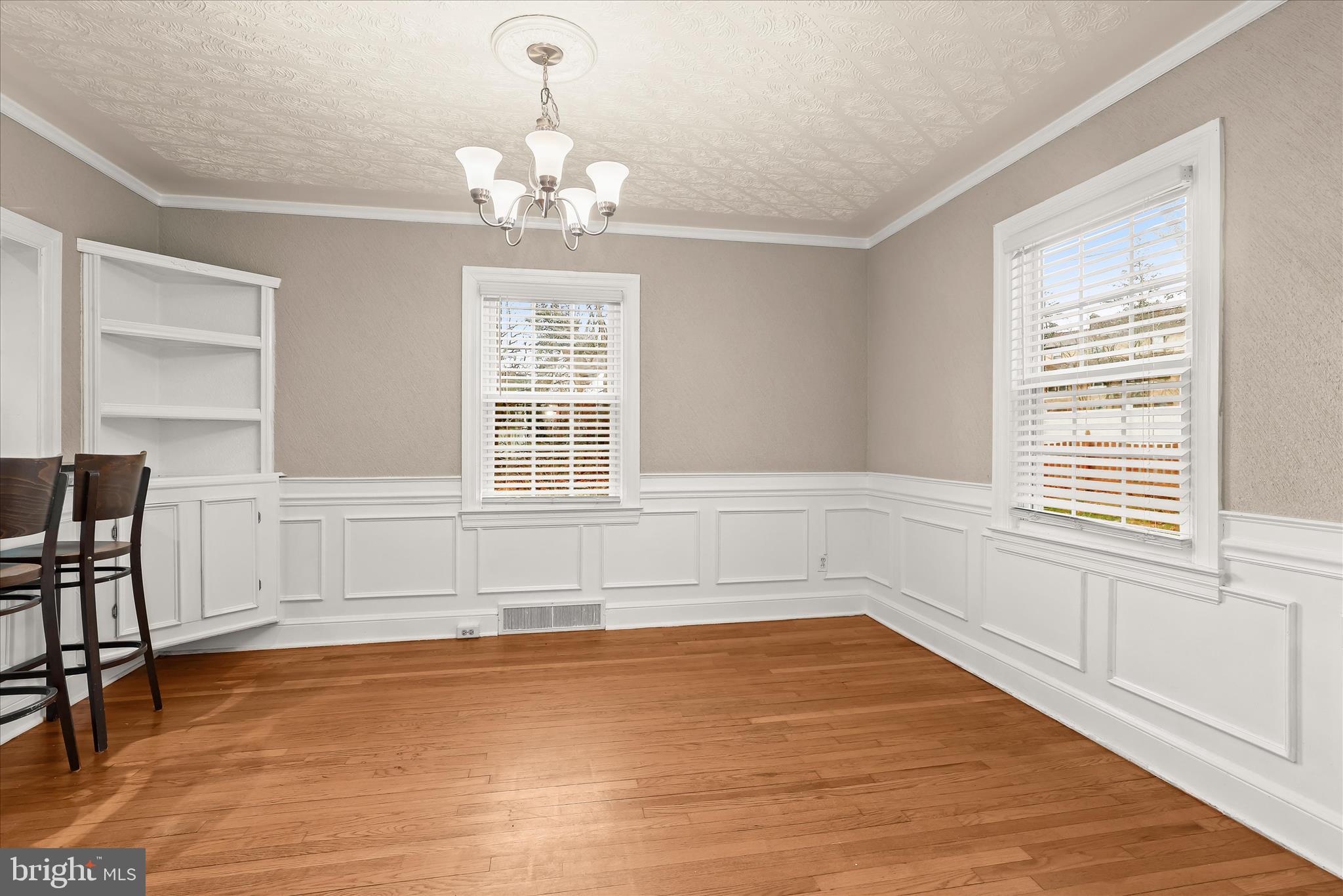 3603 Landbeck Road Baltimore, MD 21207 - Photo 17 of 62 Classic Moldings - Hardwood Floors
