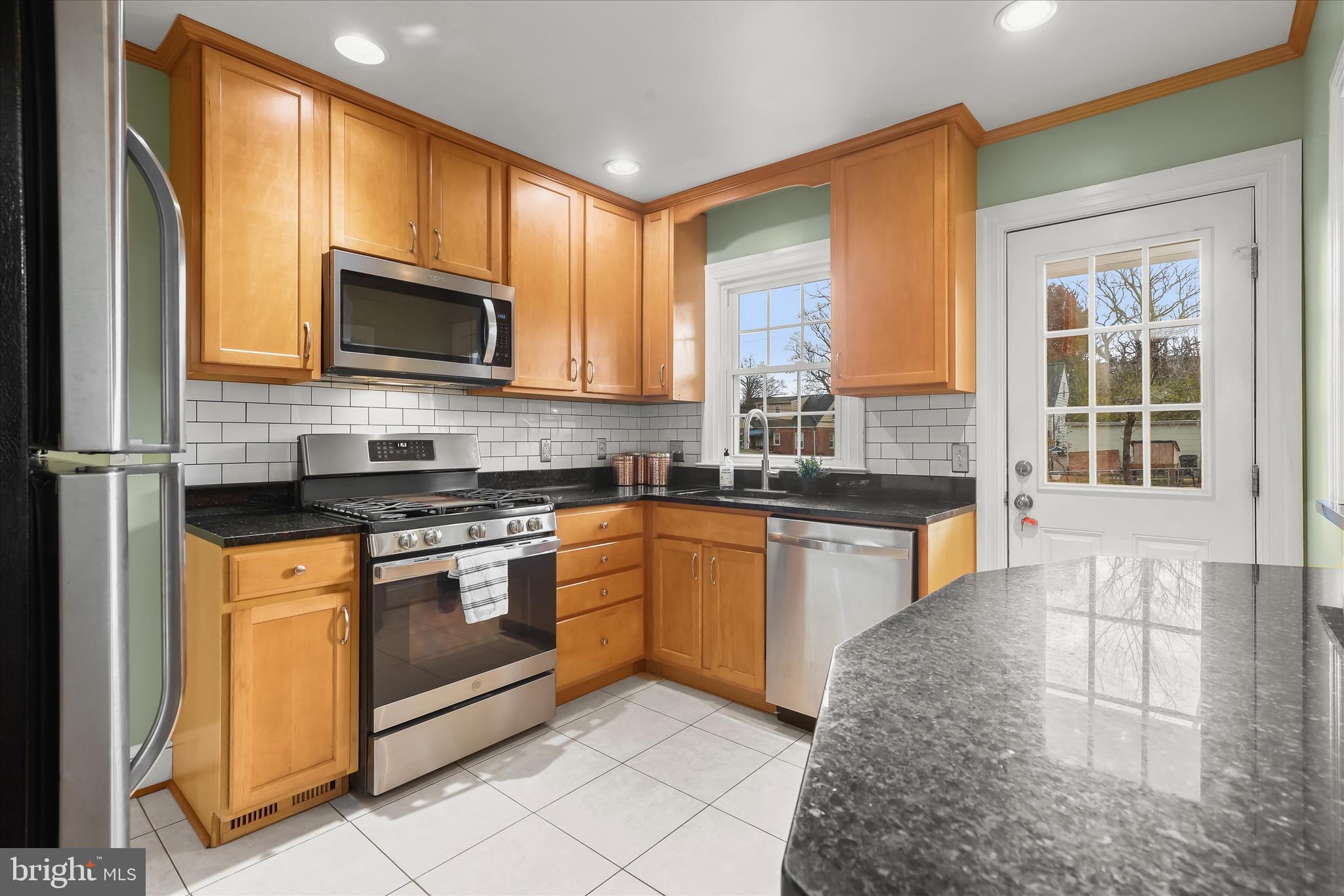 3603 Landbeck Road Baltimore, MD 21207 - Photo 2 of 62 Kitchen - Stainless Steel Appliances
