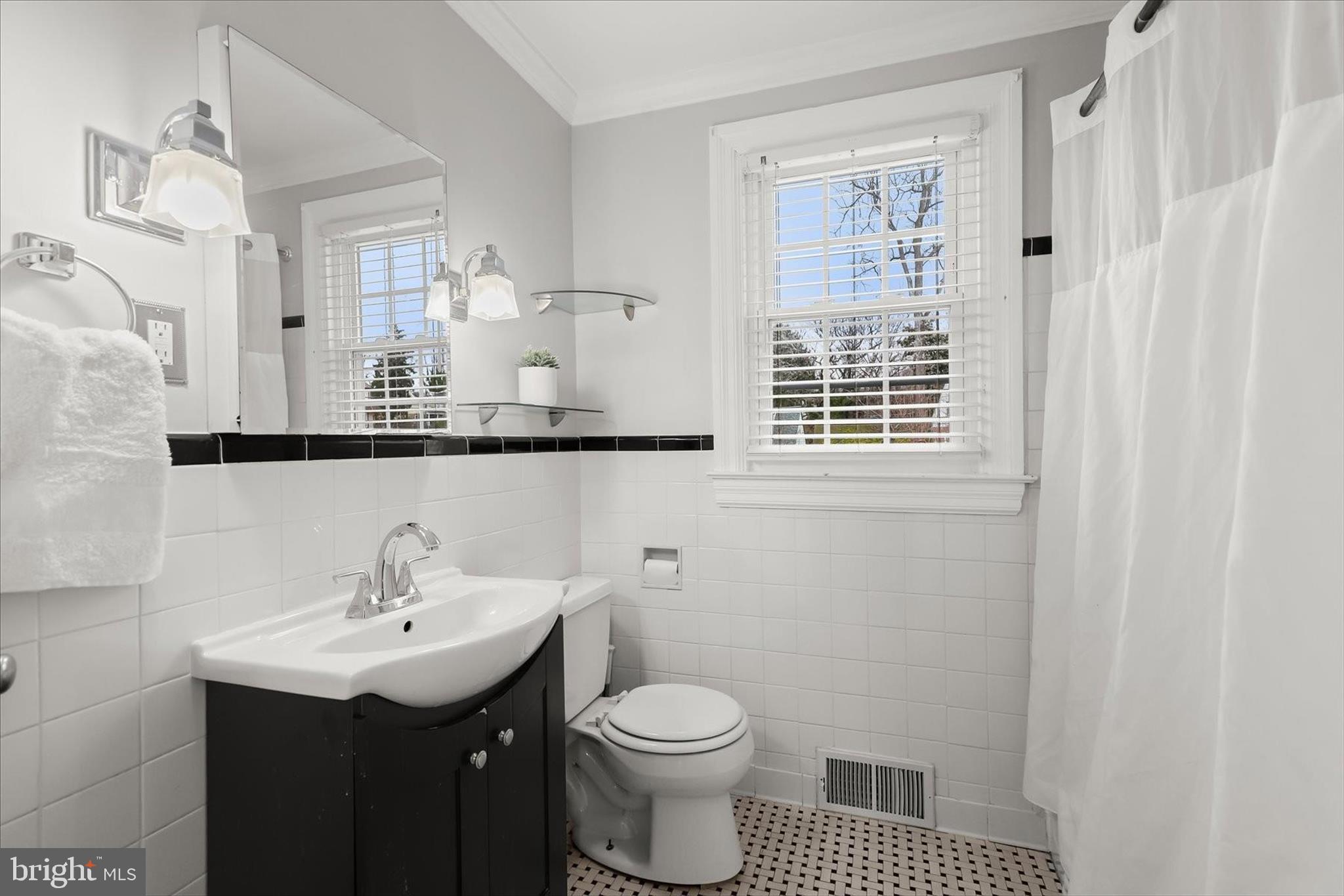 3603 Landbeck Road Baltimore, MD 21207 - Photo 29 of 62 Full Bath