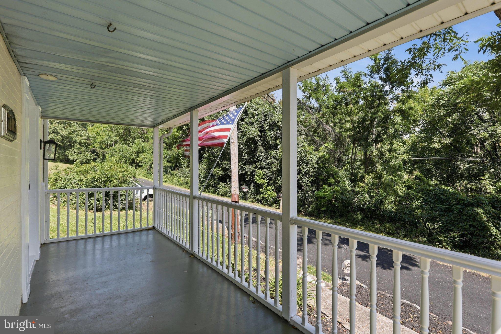 7008 Mountain Church Road Middletown, MD 21769 - Photo 4 of 38 Gallery Image 4