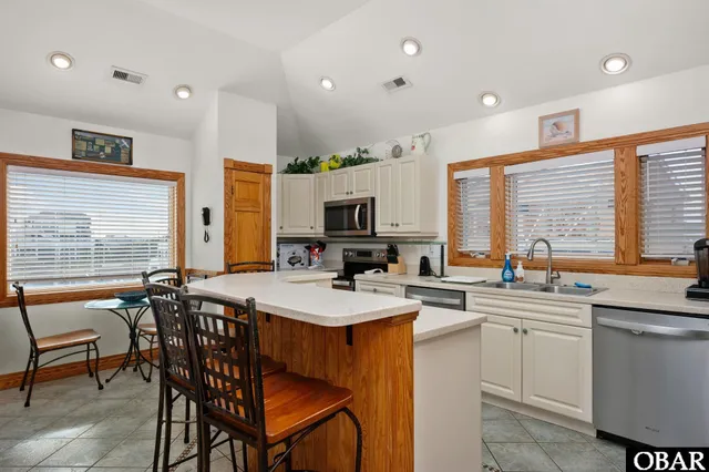 $1,875,000 | 1201 Atlantic Avenue, Corolla, NC 27927