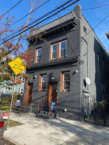 $2,200 | 540 South 20th Street, Newark, NJ 07103