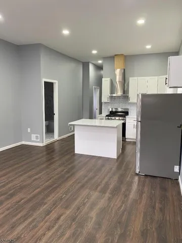 $2,200 | 540 South 20th Street, Newark, NJ 07103