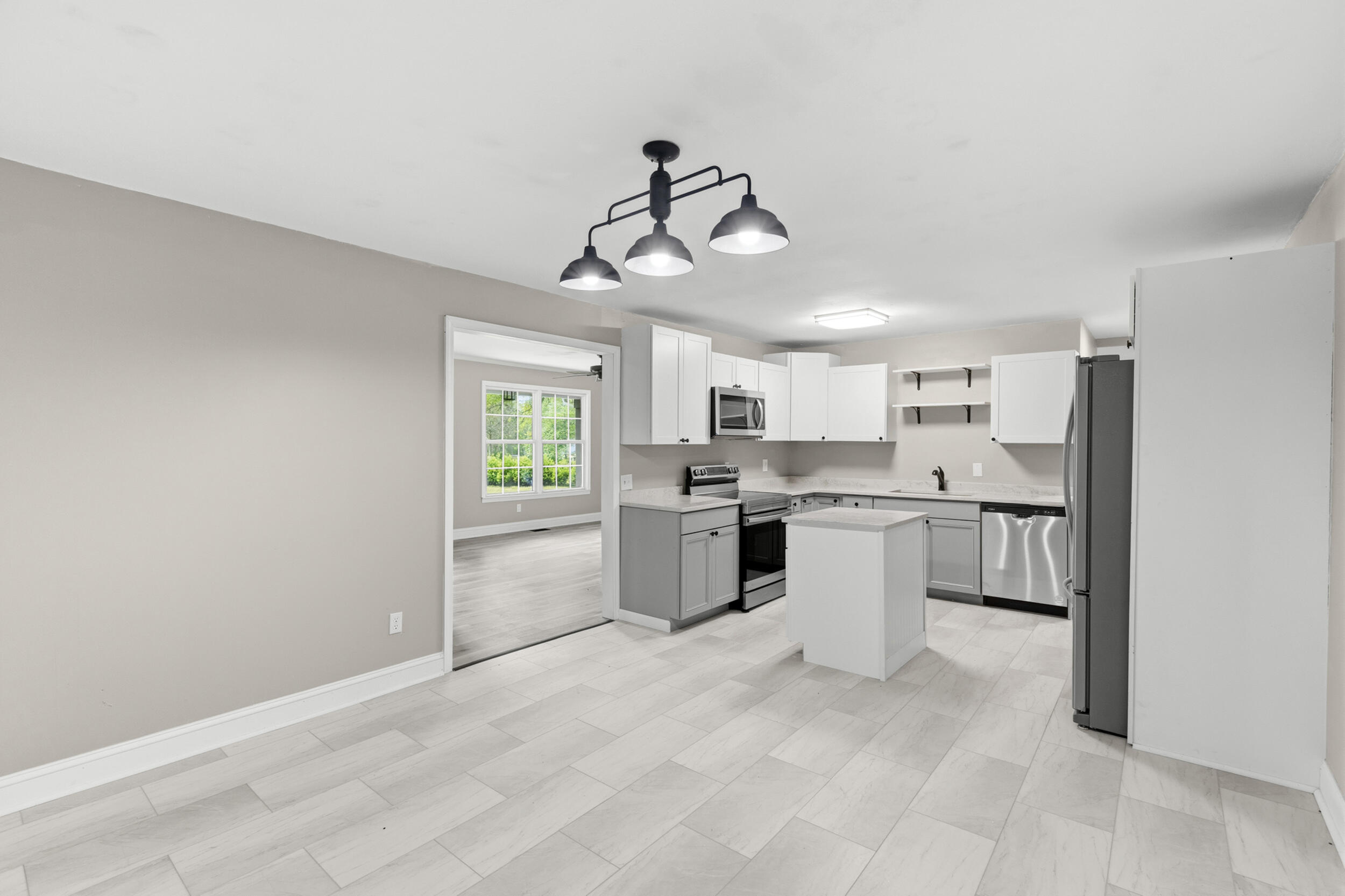 297 Murray Springs Road Chatsworth, GA 30705 - Photo 13 of 46 Eat-In Kitchen