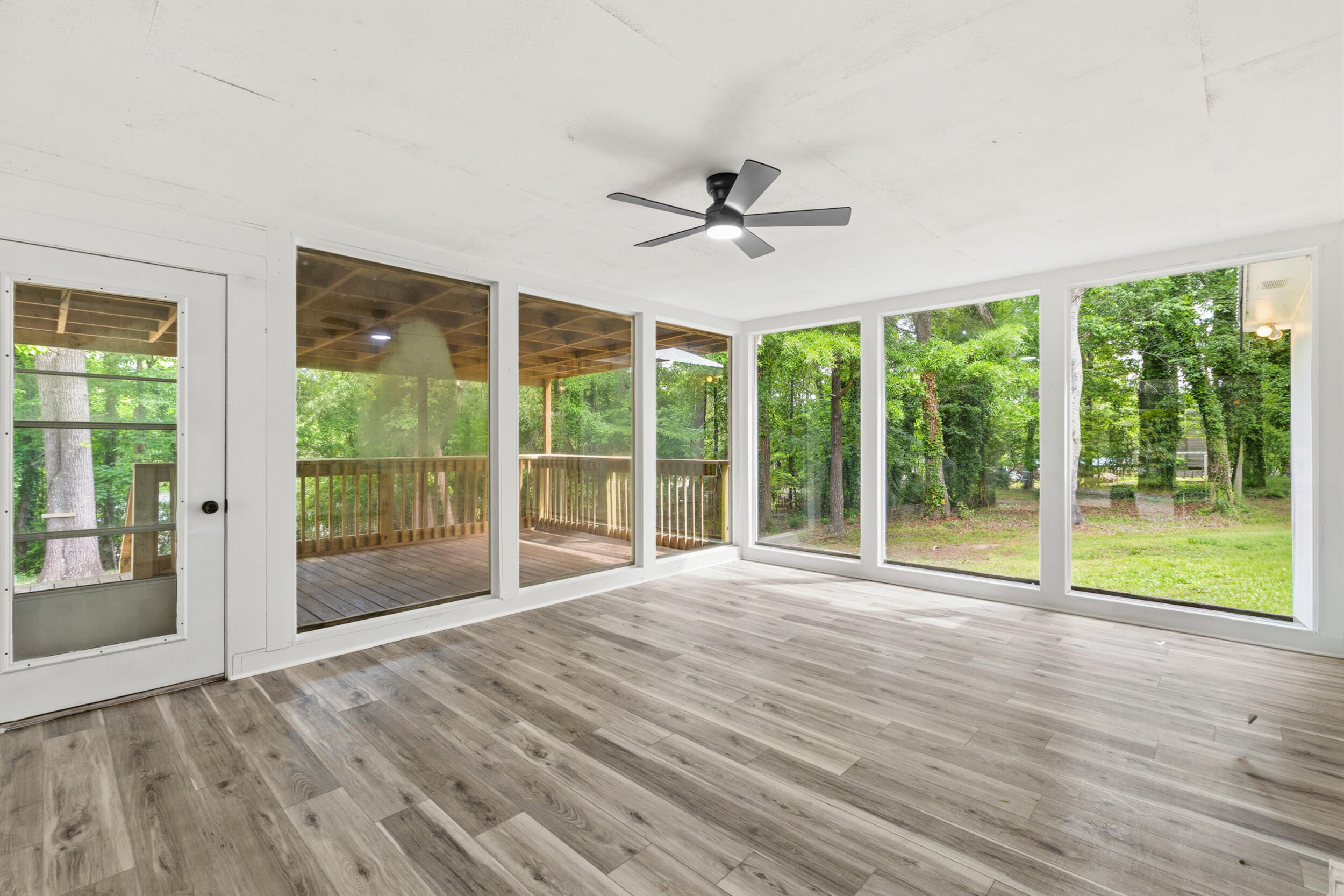297 Murray Springs Road Chatsworth, GA 30705 - Photo 21 of 46 Sun Room