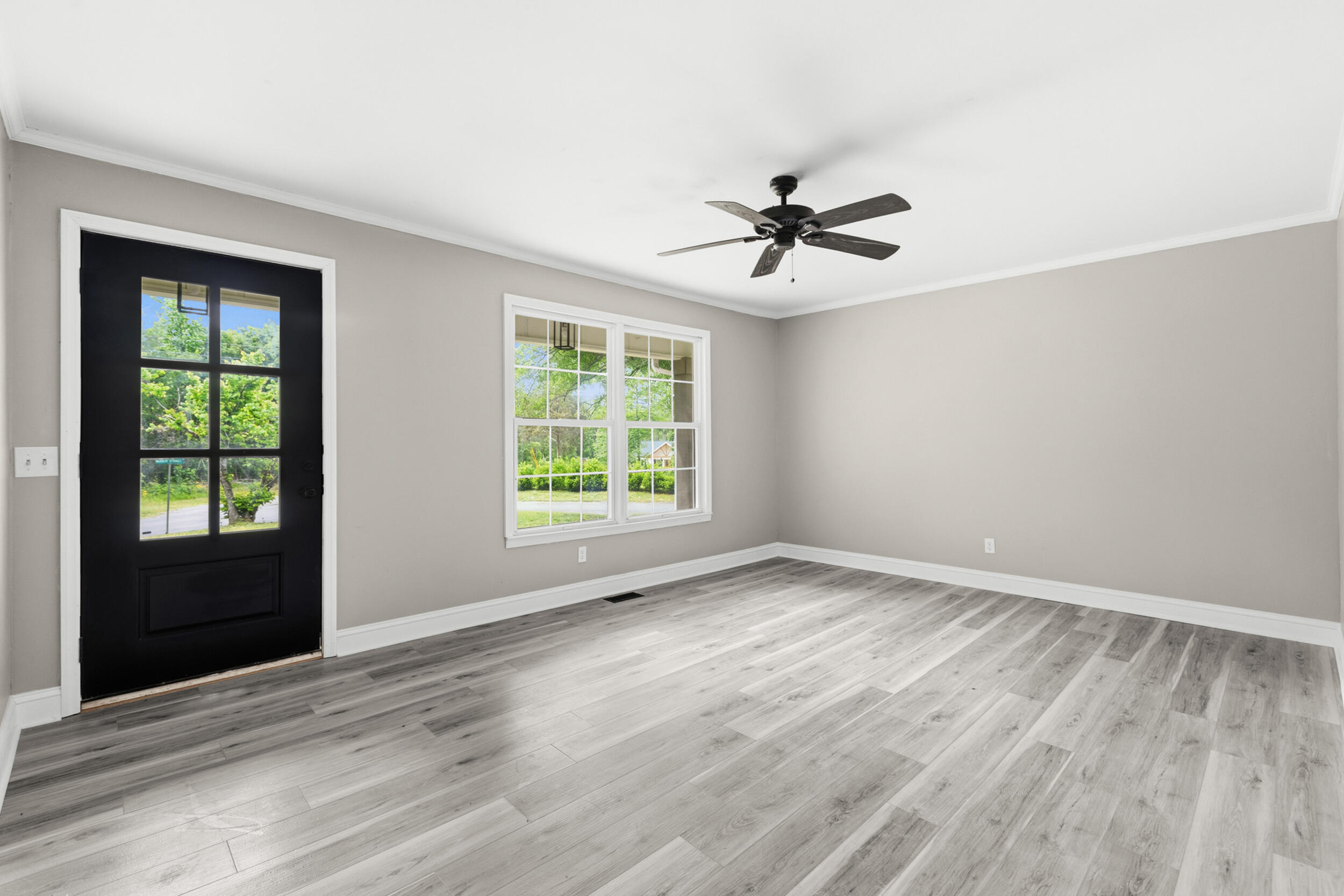 297 Murray Springs Road Chatsworth, GA 30705 - Photo 26 of 46 Den/Family Room