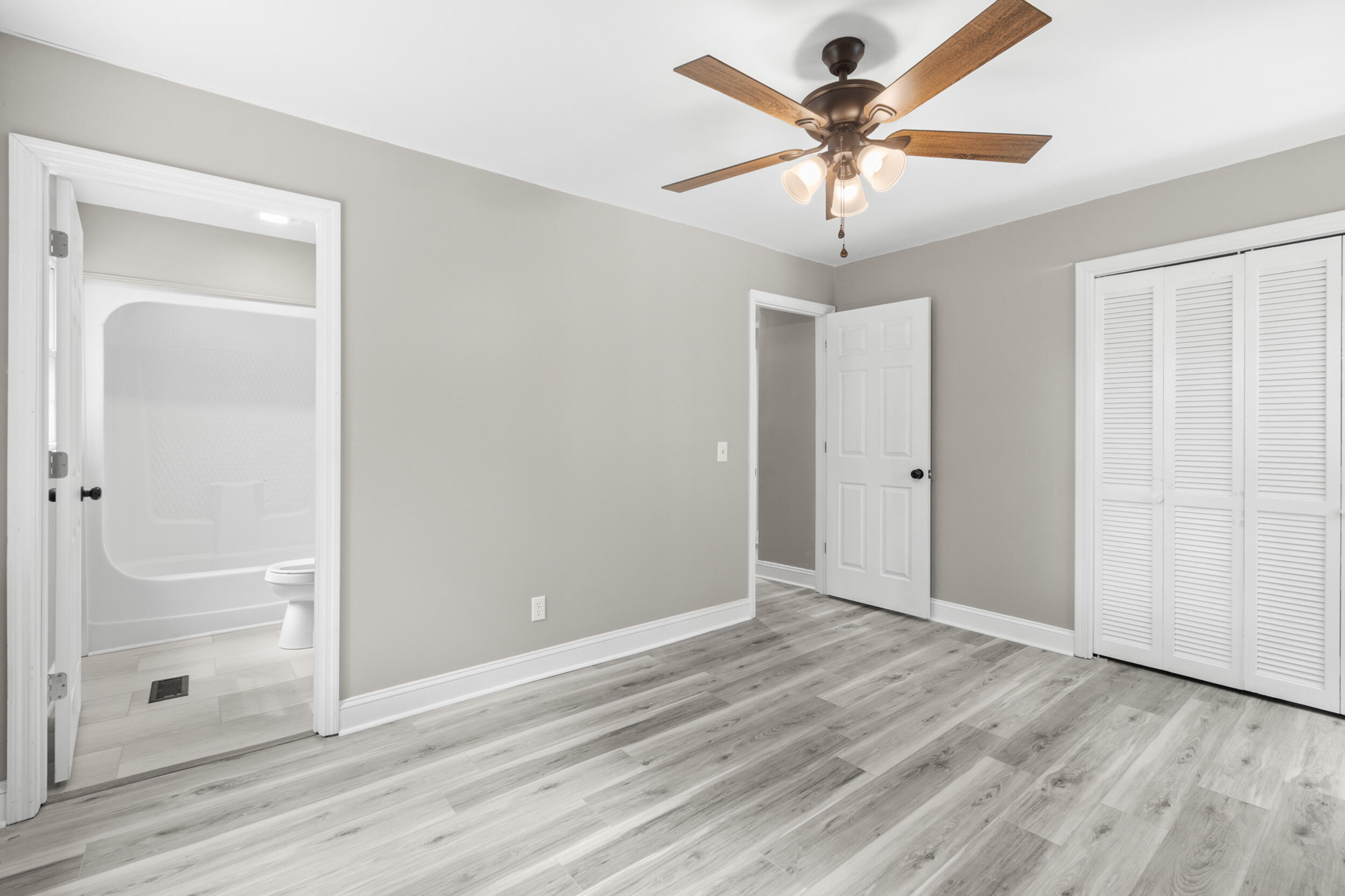297 Murray Springs Road Chatsworth, GA 30705 - Photo 29 of 46 Primary Bedroom