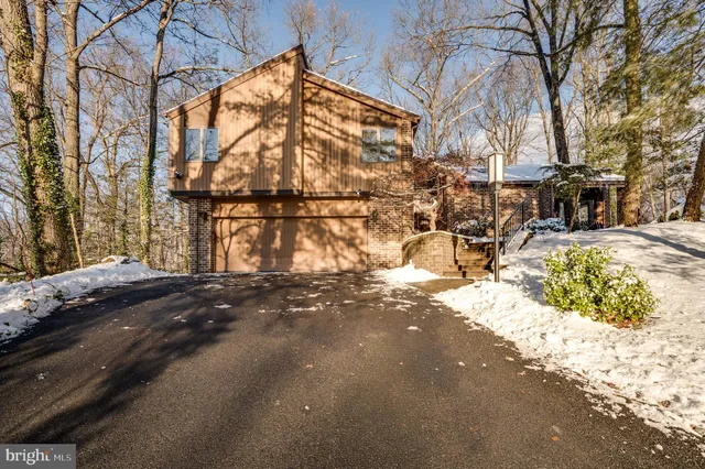 $500,000 | 27 Eagle Lane, Reading, PA 19607