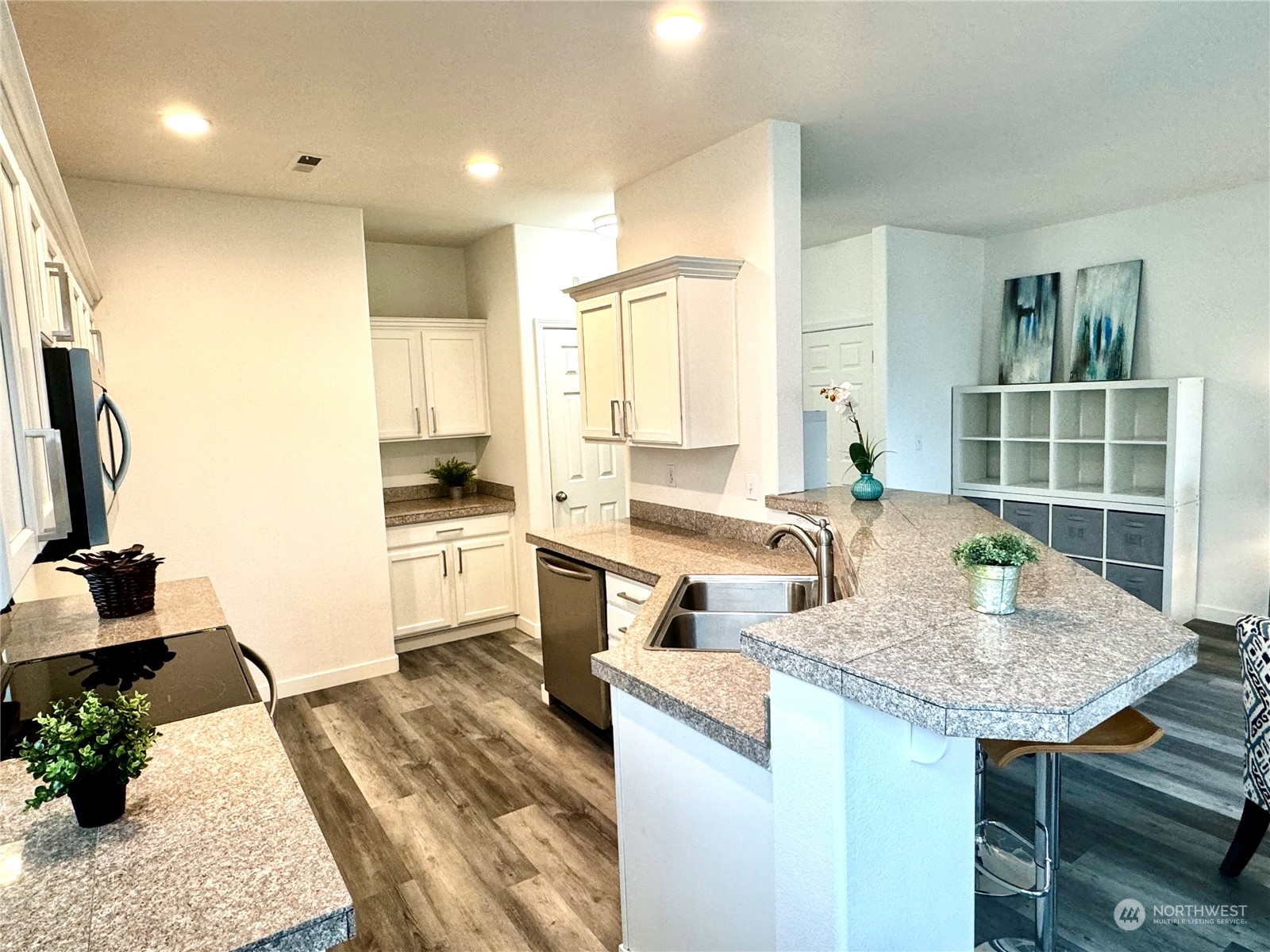 3030 Southeast 12th Street, Unit 1079 Renton, WA 98058 - Photo 6 of 34 Gallery Image 6