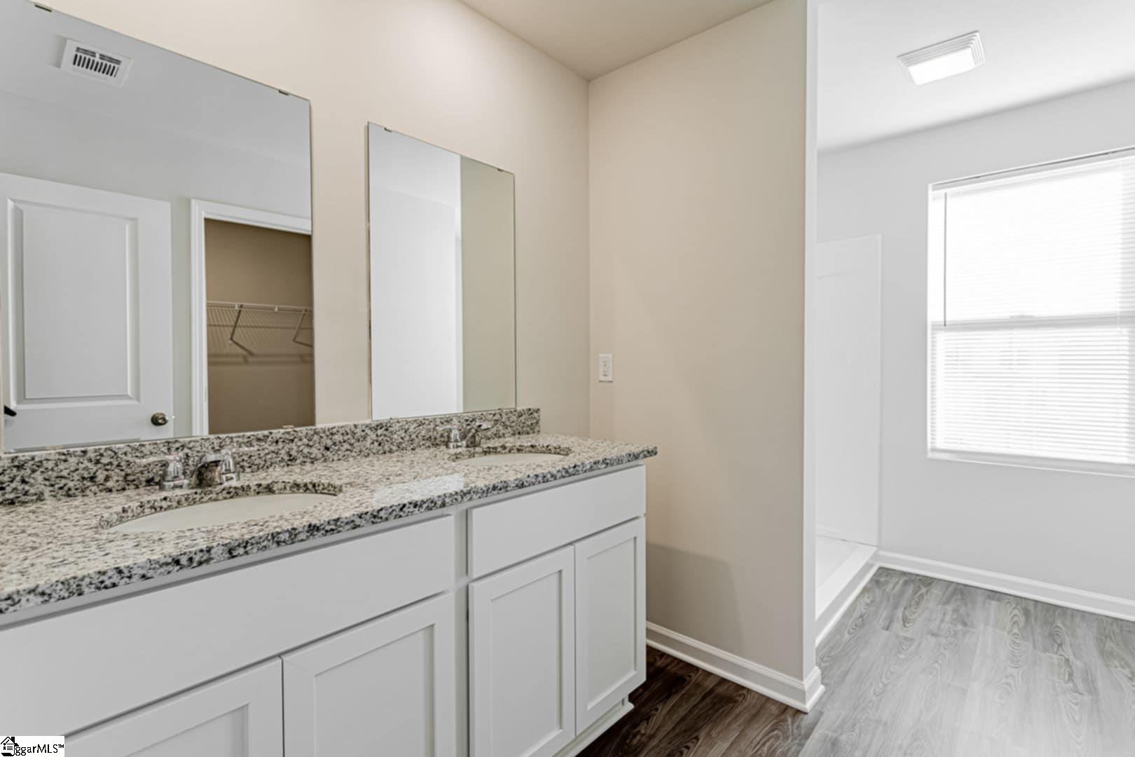 113 Brooks Court Laurens, SC 29360 - Photo 11 of 28