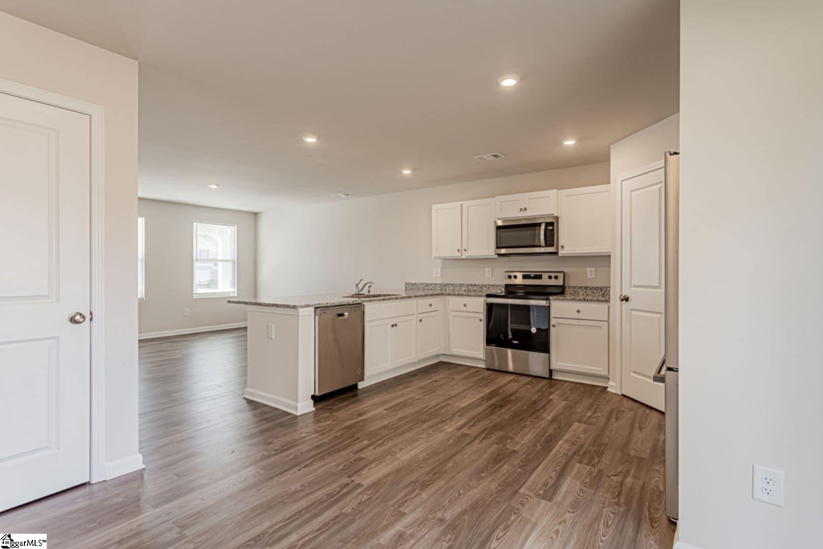 113 Brooks Court Laurens, SC 29360 - Photo 16 of 28