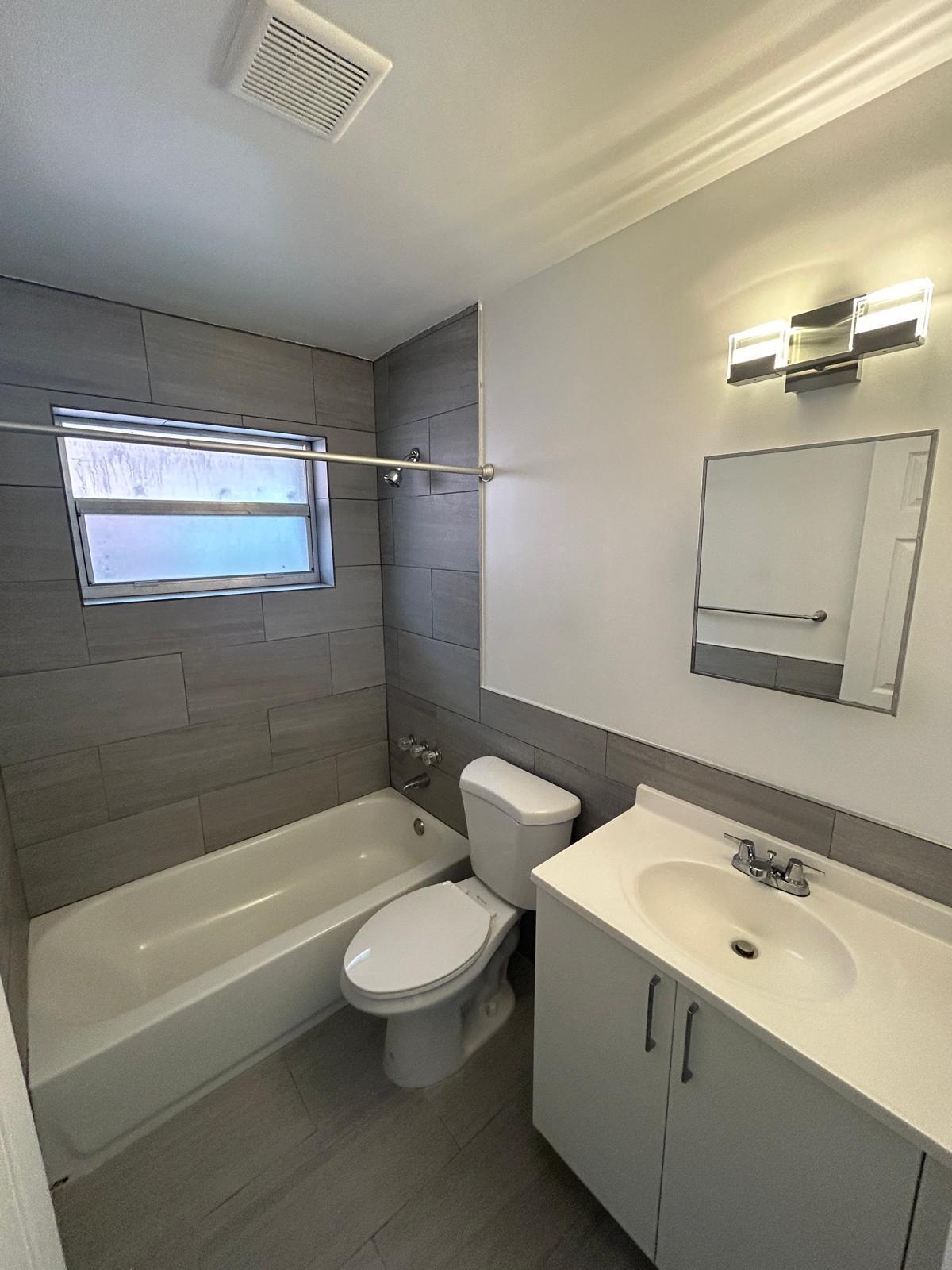 7624 Pembroke Road, Unit D Miramar, FL 33023 - Photo 9 of 9 WhatsApp Image 2024-04-30 at 11.02.33 (8