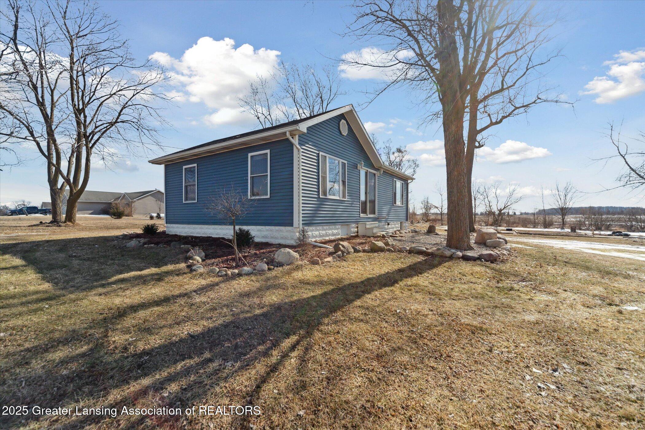 02-2614-E-Walker-Rd-St-Johns-MI-48879-Wi