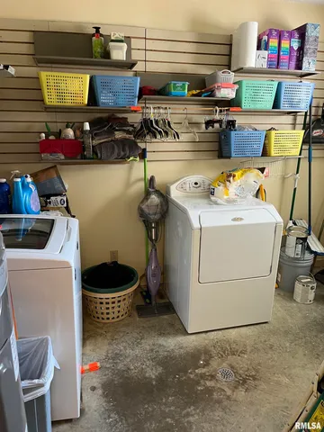 $600,000 | 5504 Marion Road, Metropolis, IL 62960