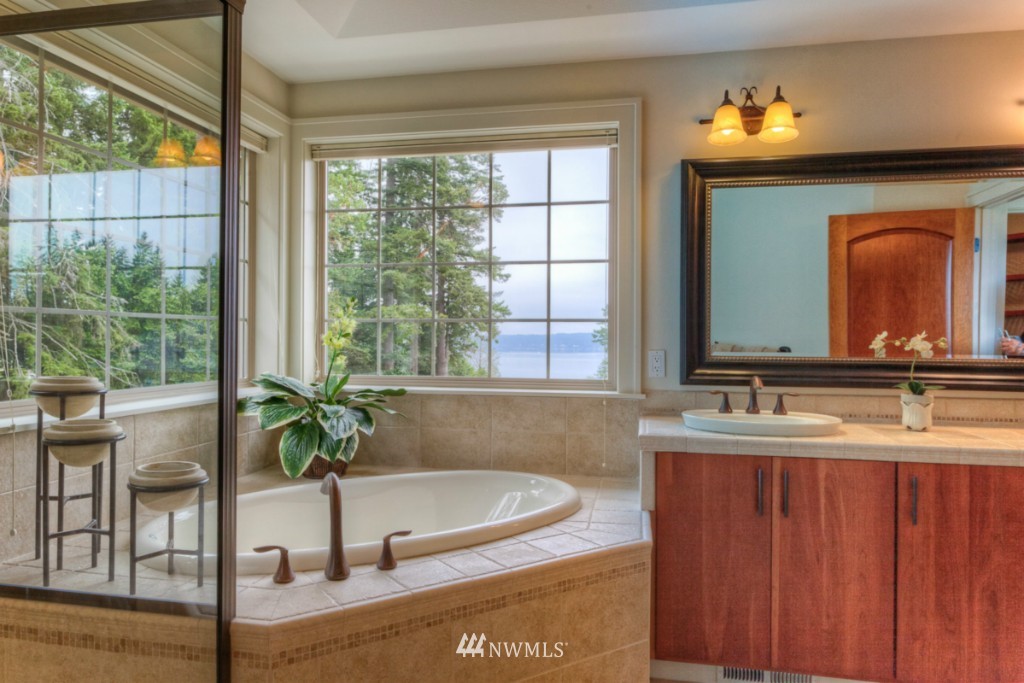 12600 South Keyport Road Northeast Poulsbo, WA 98370 - Photo 23 of 25 Gallery Image 23