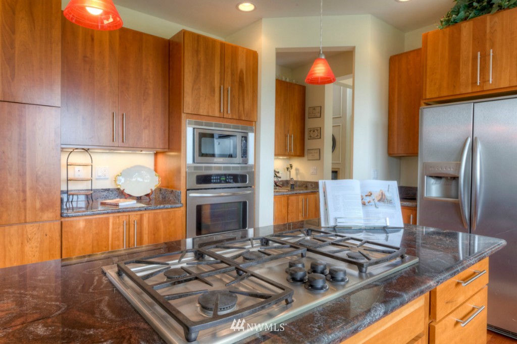 12600 South Keyport Road Northeast Poulsbo, WA 98370 - Photo 9 of 25 Gallery Image 9