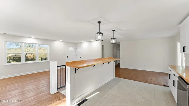 $399,000 | 2408 Vincinda Circle, Knoxville, TN 37924