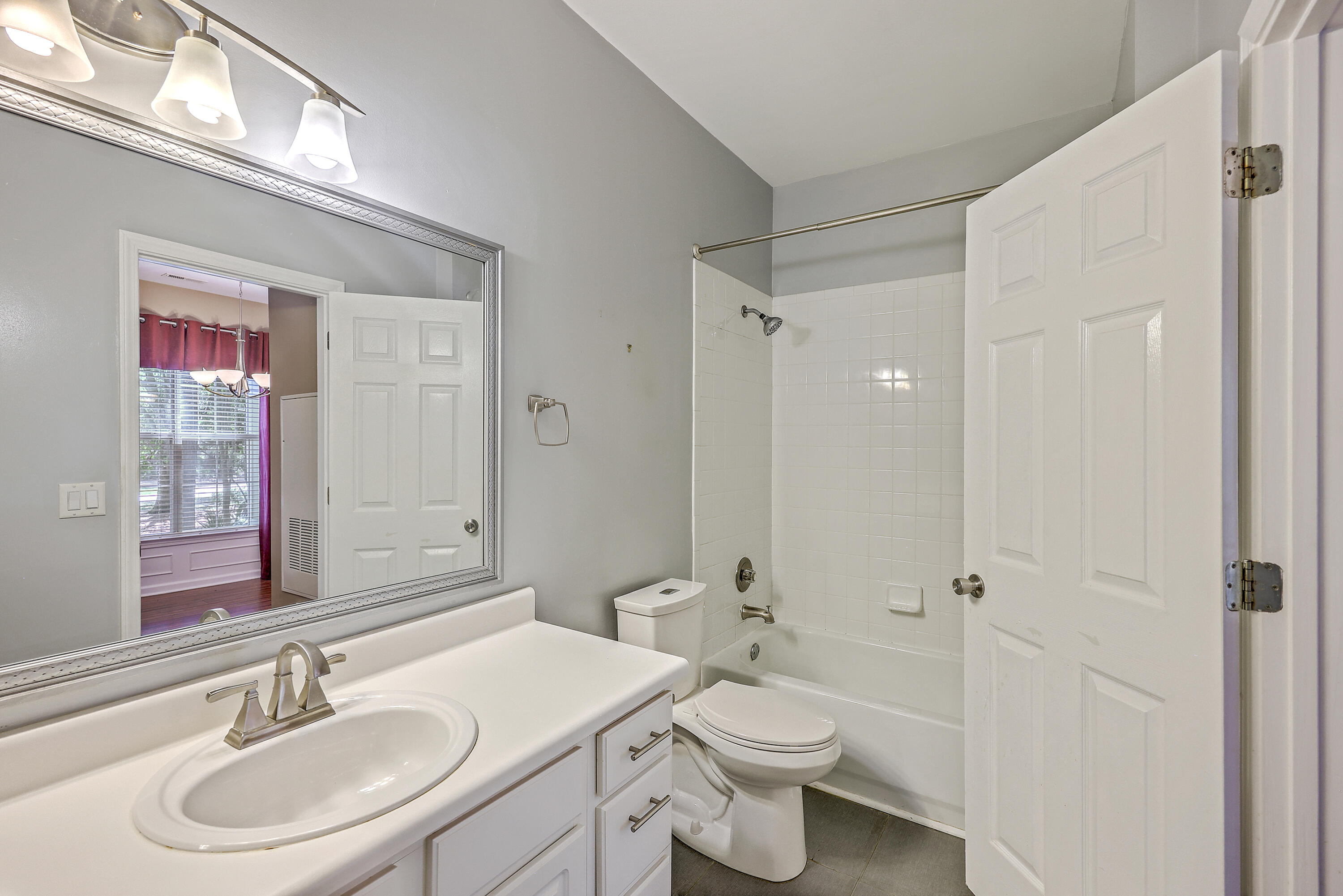 1600 Long Grove Drive, Unit 1318 Mount Pleasant, SC 29464 - Photo 19 of 23 ZYN_7946_47_48_49_50_51_52